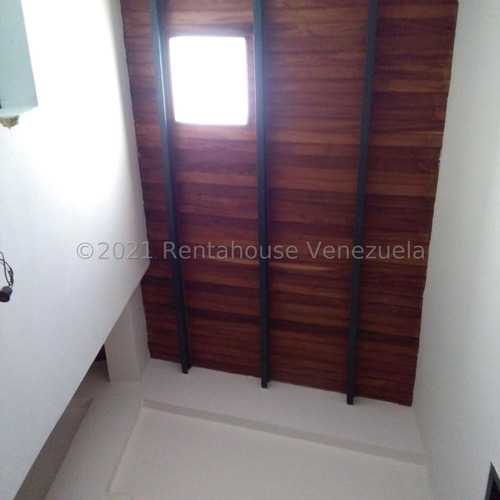 Imagen 3 de 26 de Ls Vende Town House San Jose De Barlovento 23-9966