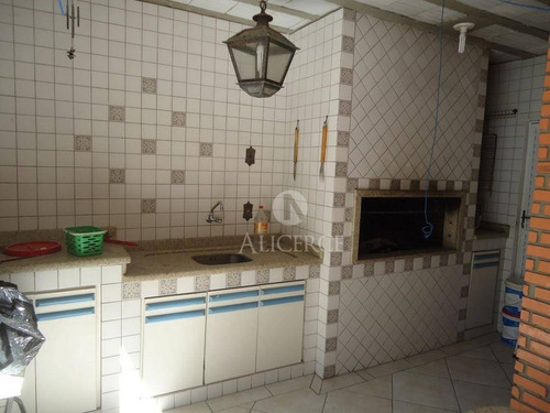 Imagem 4 de 30 de Casa Residencial Com 7 Dormitórios, 3 Suítes E 5 Vagas, Coqueiros, Florianópolis - . - Ca0210