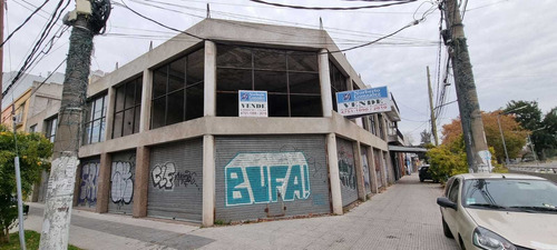 Imagen 10 de 10 de En Venta En El Palomar Local A Estrenar Al Lado Del Hall De Entrada Mirando De Frente Segundo Lado Derecho De 30m2 Con Baño. F: 9071