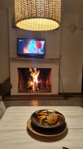 Imagen 5 de 17 de Casa Con Piscina Climatizada Y Cerrada En La Barra .5 Dor 12 Personas Parrillero Techado Cerrado:aire En Cada Cuarto Toda Cercada A 3 Del Mar. Por Favor Por Whatsapp.