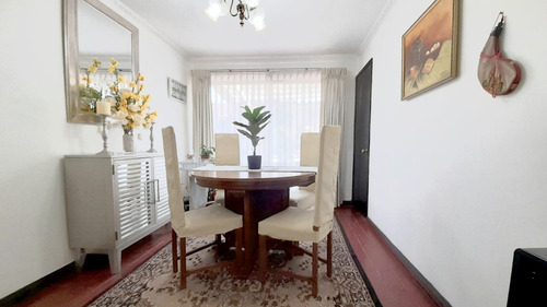 Imagen 5 de 20 de Se Vende Linda Casa Para Remodelar En Barrio La Reina Alta