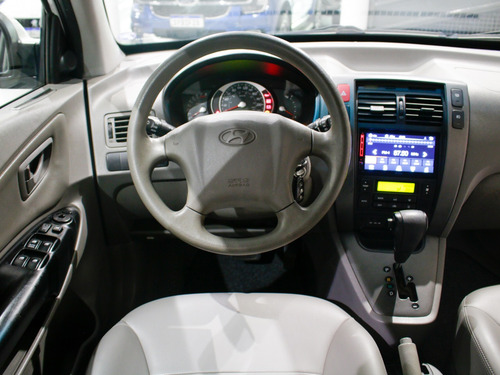 Hyundai Tucson 2.0 MPFI GLS 16V 143CV 2WD FLEX 4P AUTOMÁTICO