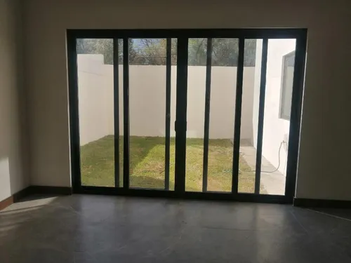 Casa En Venta En Colonia Los Cristales, Monterrey, Nuevo León