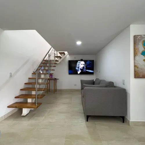 Casa En Arriendo En Vilas Verdes. Cod A8014639