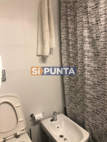 Imagen 6 de 10 de Alquiler De Apartamento A 150 Metros Del Mar.