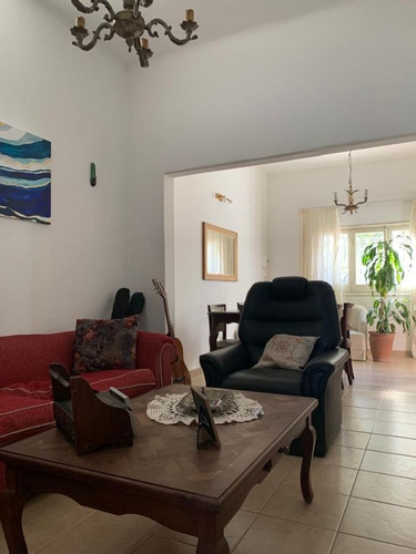 Imagen 5 de 14 de Venta - Casa Malvinas Argentinas 1410