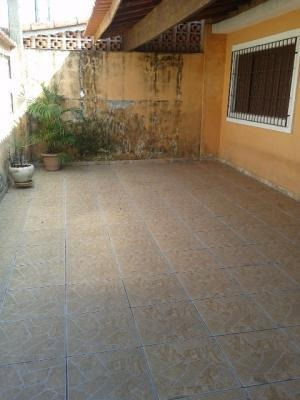 Imagem 3 de 14 de Ótima Casa Itanhaém, 250 Mts Do Mar, Rua Pavimentada 4 Vagas