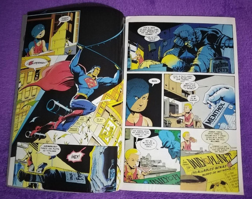 Superman La Guerra De Los Mundos Y Mann Y Superman (Usado)