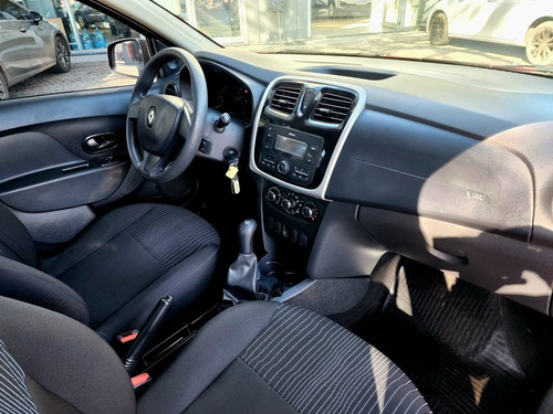 Imagen 7 de 14 de Renault Sandero Expression Pack 1.6 2018 70.000km Fcio T/usa