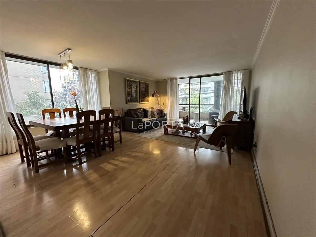 Imagen 2 de 17 de Departamento En Venta De 3 Dormitorios / 2 Baños / Terraza