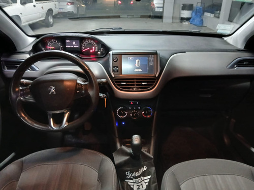 Peugeot 208 1.6 Allure