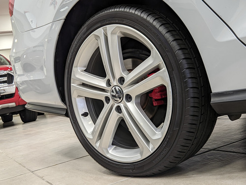 Volkswagen Vento 2.0 Tsi Gli 211cv App Connect + Nav
