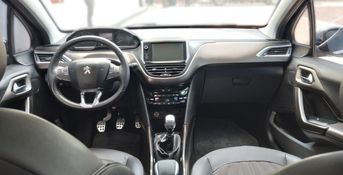 Imagen 10 de 15 de Peugeot 2008 1.6 Thp Sport