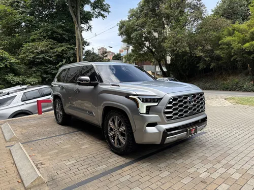 Toyota Sequoia 3.4 V6 Capstone