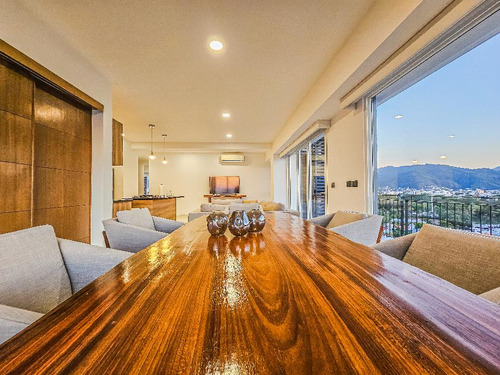 Departamento En Venta En Colonia Zona Hotelera Norte, Puerto Vallarta, Jalisco