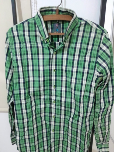 Camisa Marca Bolivia Impecable. Talle M.
