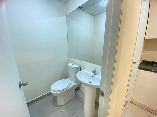 Oficina Con Privados/kitchenette/4baños/ Amplio Open Space