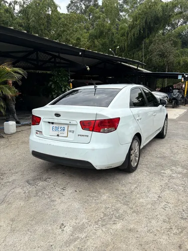 Kia Cerato Forte 2014