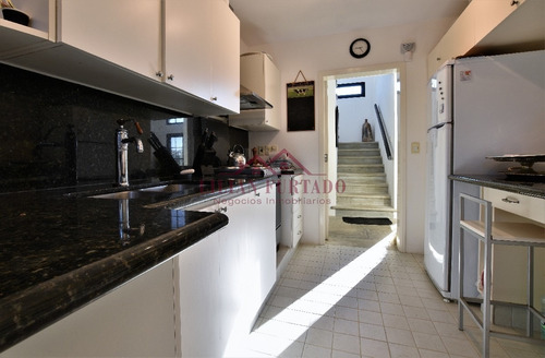 Venta De Casa De 3 Dormitorios En La Laguna Del Diario En Punta Del Este, Maldonado.- Ref: 1605