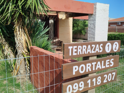 Playa 1 Cuadra Fin De Semana $4900 Enero 135 Dolares A Dos Del Superdevoto Rambla 2 Baños
