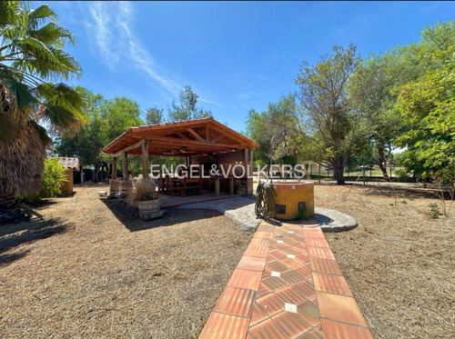 Casa Chilena De 1 Piso En Algarrobos De Batuco