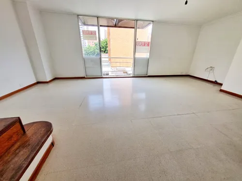 Apartamento Duplex En Venta En Laureles