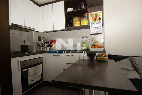 Imagen 3 de 8 de Departamento En Venta De 1 Dorm. En Santiago