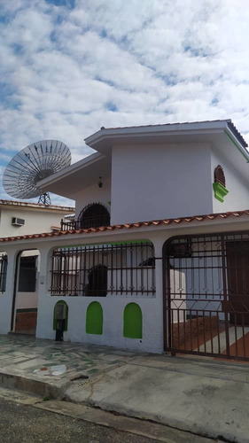 Imagen 1 de 16 de Casa A La Venta, Trigal Norte, Carabobo