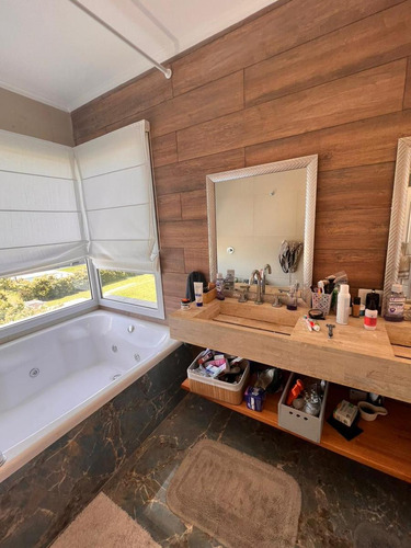 Venta Casa 5 Ambientes Con Pileta | Barrio Privado Santo Tomás