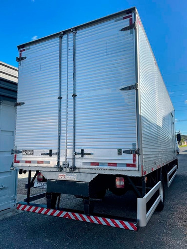 Imagem 4 de 4 de Volkswagen 13190