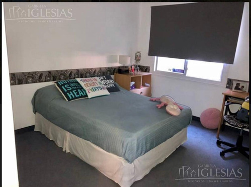 Casa En Venta Con 4 Dormitorios En Solares Del Talar