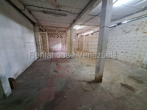 Casa Comercial En Venta En Los Dos Caminos Caracas Angela Tochon A Pie De Calle Uso Comercial Av Principal