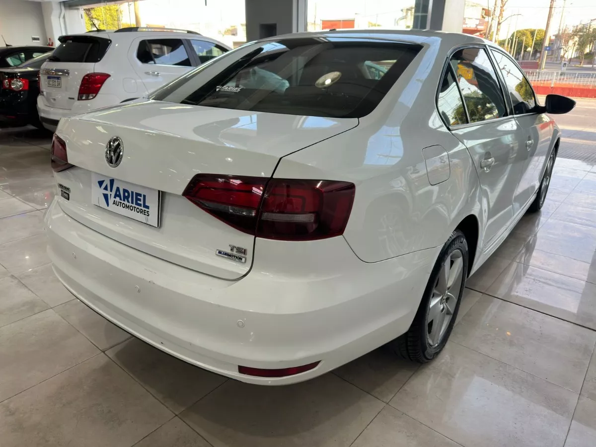 Volkswagen Vento 1.4 Comfortline 150cv At