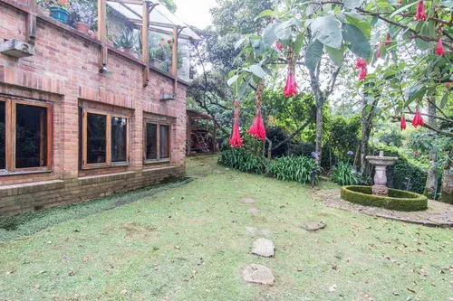 Casa En Arriendo En Provenza. Cod A1402