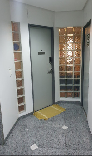 Sala Comercial Para Consultório Ou Escritório De 71,6m2