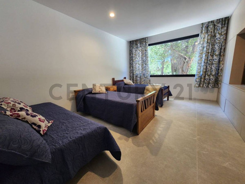 Casa En Venta - Bariloche- Club De Campo Dos Valles