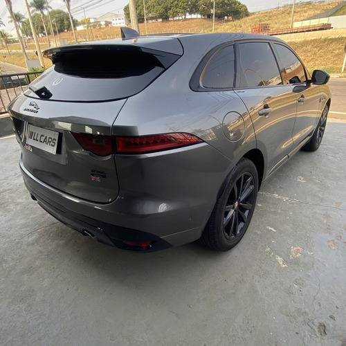 Imagem 6 de 8 de F-pace 2.0 R-sport 250cv Aut.