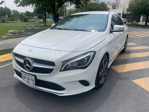 Mercedes-Benz Clase CLA 1.6 200 Cgi Sport At