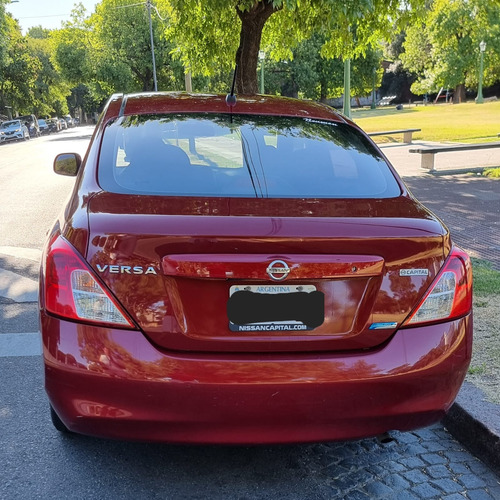 Nissan Versa 1.6 Visia Mt