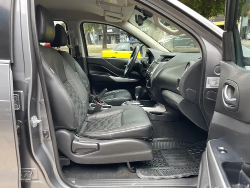 Nissan Frontier Platinium