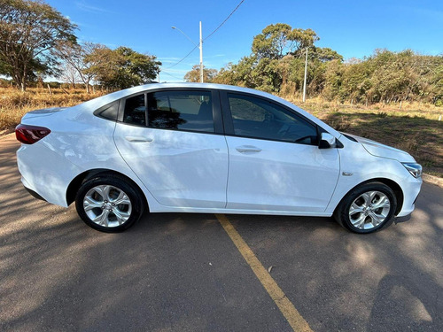 Chevrolet Onix plus Onix 1.0 Plus Turbo At Sedan