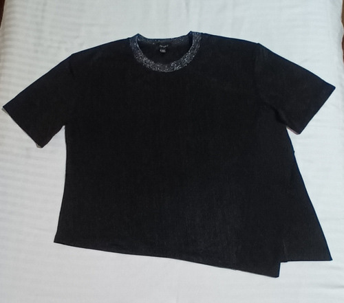 Blusa Remera Kosiuko Talle 44 / L Negra Con Brillo Y Tajo