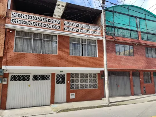 Casa Muy Amplia E Iluminada