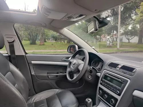Skoda Octavia 1.8 Turbo Mecanico Con Techo Y Cuero