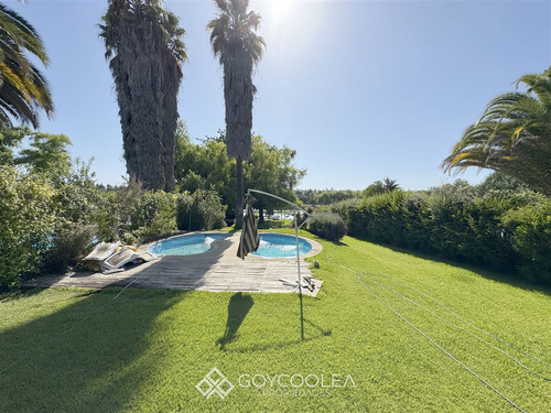 Casa En Venta De 4 Dorm. En Las Cabras