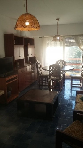 Imagen 13 de 13 de Amplio Departamento Con Balcon Vista Parcial Al Mar
