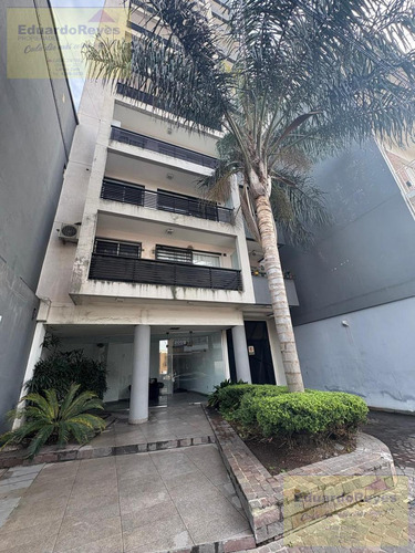 Departamento En Lanús Este