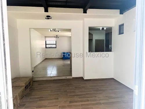Zákia, Renta - Casa Con Cuarto De Tv, 3 Recámaras, Amenidades