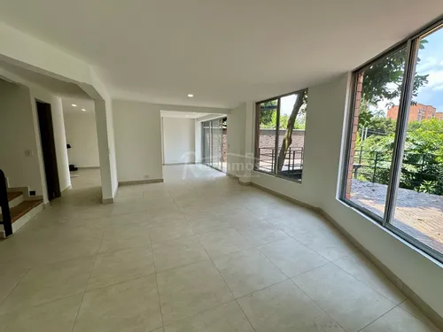 Casa En Arriendo En El Poblado. Cod A776077