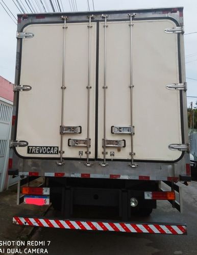 Imagem 3 de 6 de Mercedes Bens 1718 Eletrônico